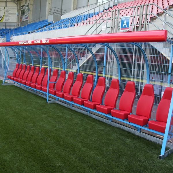 rezerves spēlētāju nojums VIP ar mīkstiem sēdekļiem