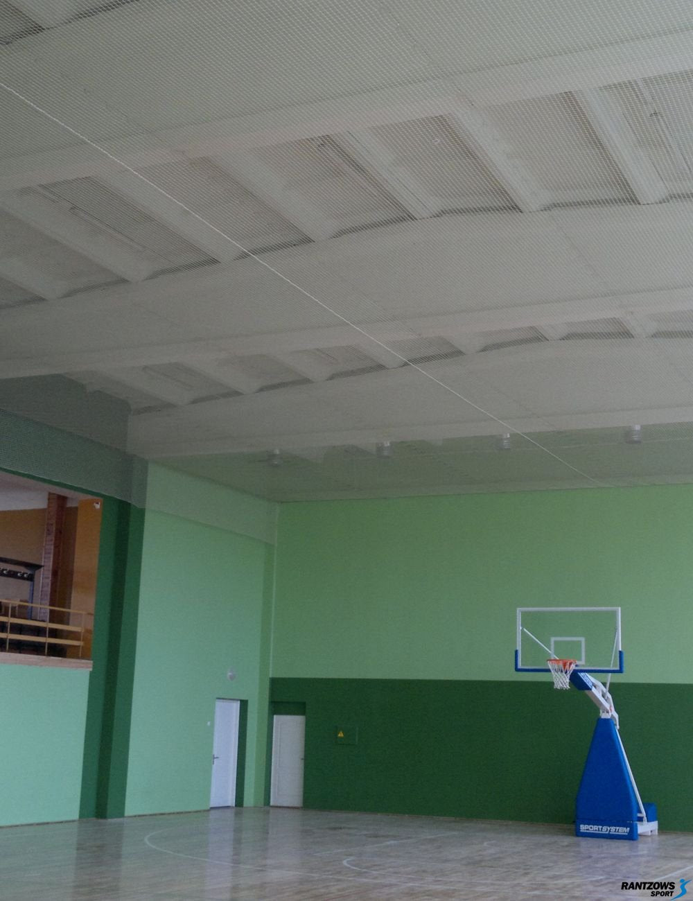 Aizsargtīkli sporta zāles griestiem