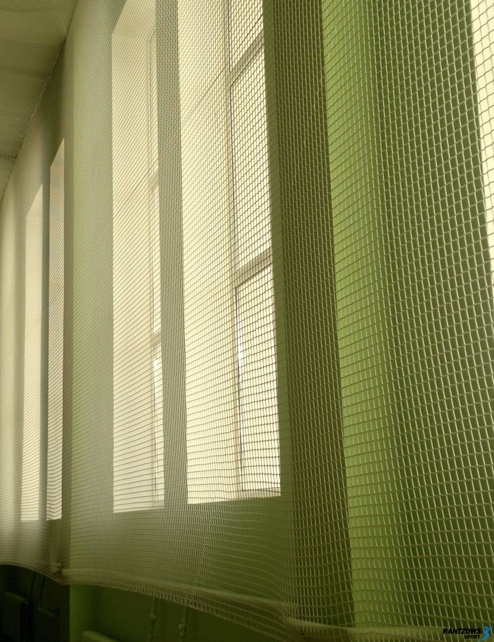 Aizsargtīkli sporta zāles logiem