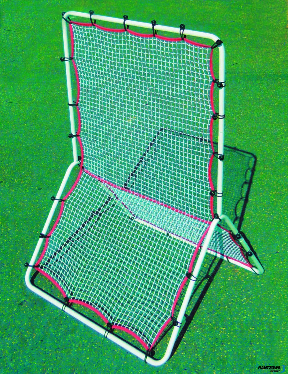 Batuts futbola vārtsargu treniņiem