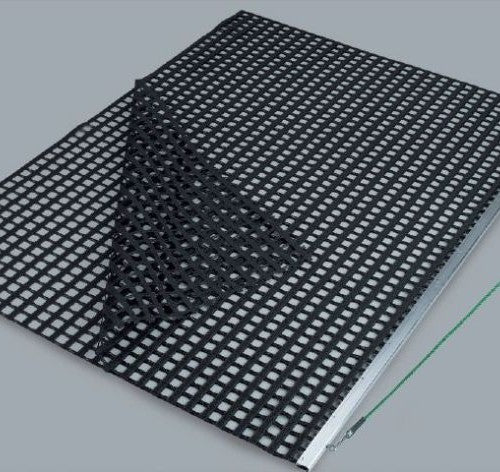 Drag net tenisa laukuma kopšanai