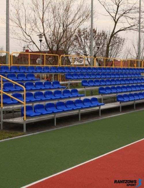 Skatītāju tribīnes stadioniem