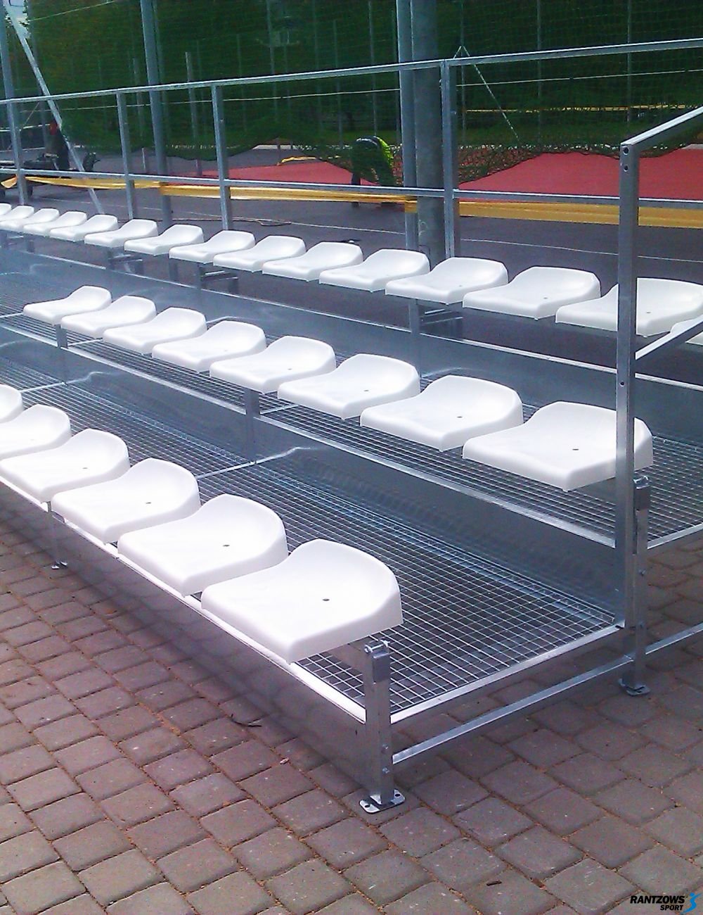 Skatītāju tribīnes sporta laukumiem, stadioniem