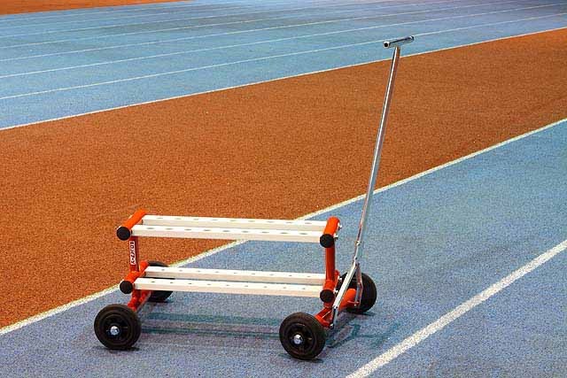 Ratiņi šķēpu novietošanai Polanik