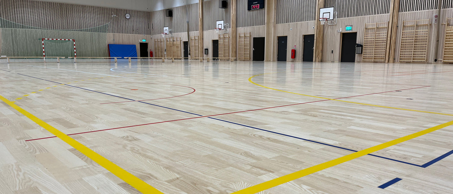 sporta zāles inventārs un iekārtas