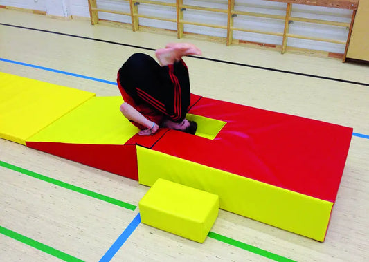 Ķīlis salto apmācības paklājam