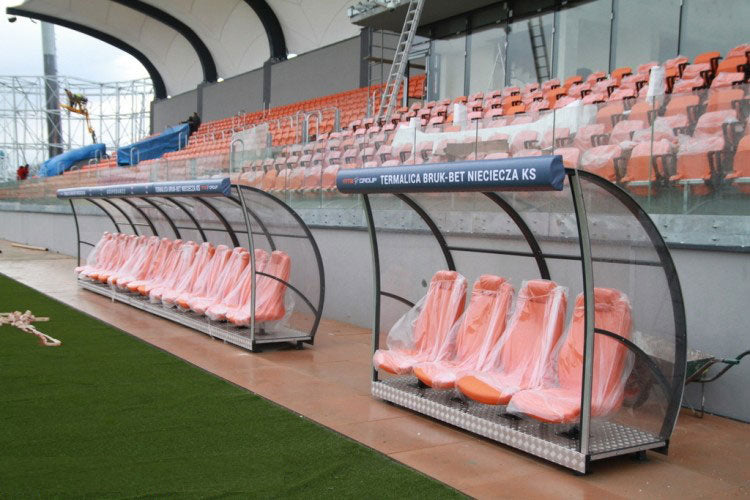 VIP rezerves spēlētāju nojumes futbola stadionam